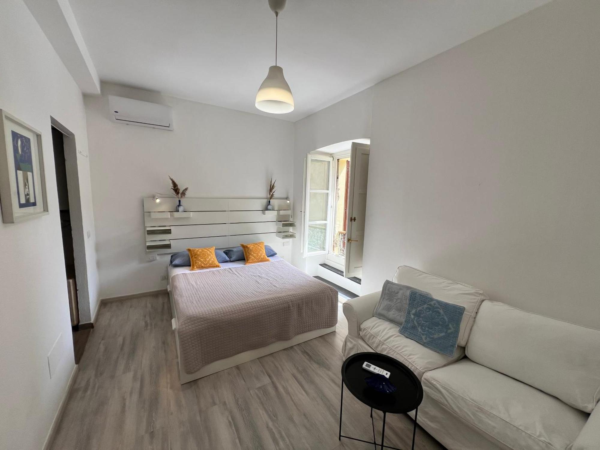 Sant Efisio Cagliari Suite エクステリア 写真
